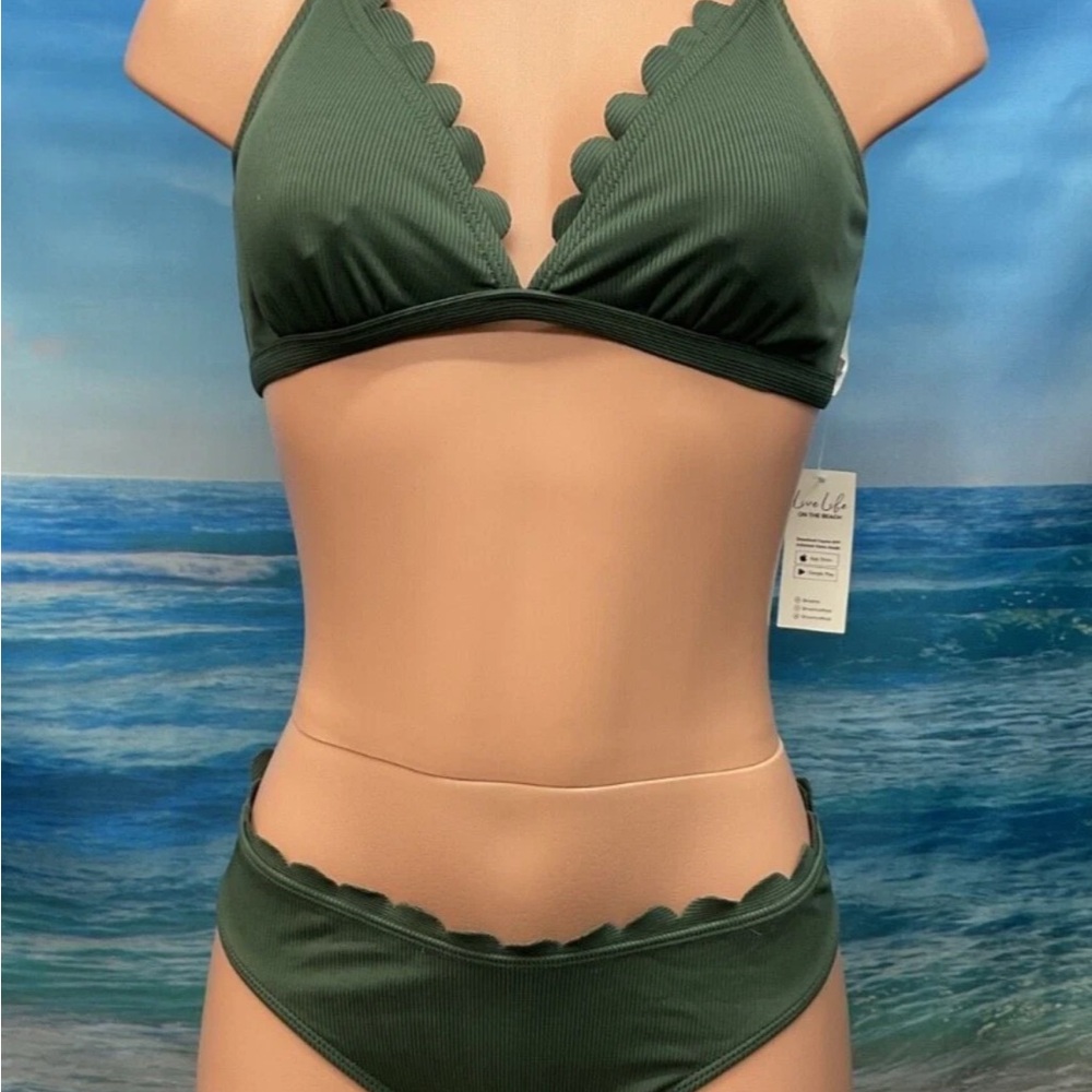 Cupshe Dark Green Scalloped Bikini Set